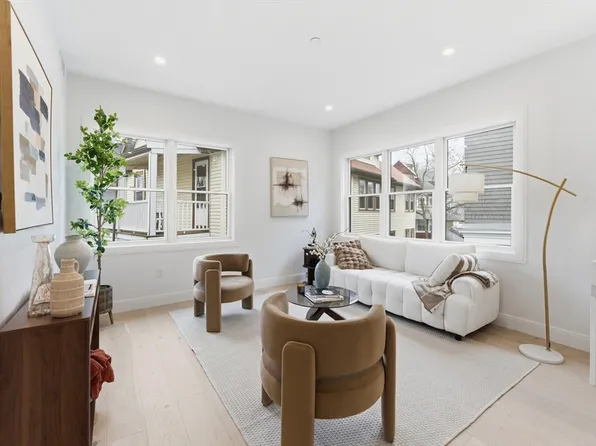 140 Shirley St #330, Winthrop, MA 02152