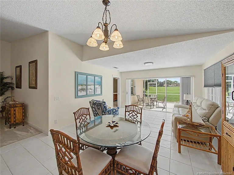 8357 SE Double Tree Dr — Photo 5