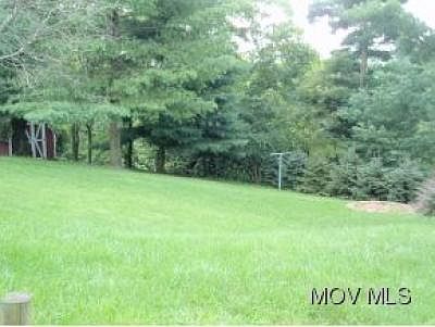 2nd image of 204 Gibbons Pl