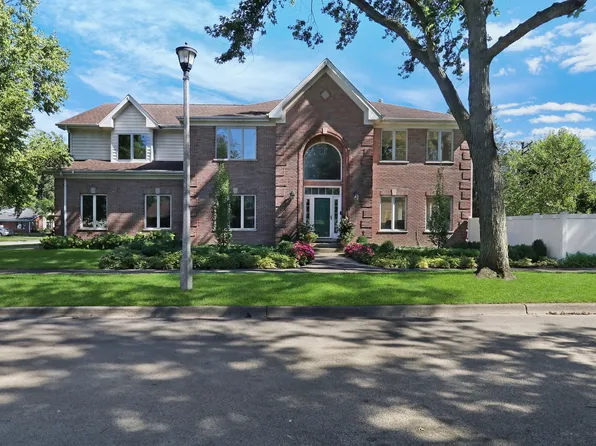 5153 Farwell Ave, Skokie, IL 60077