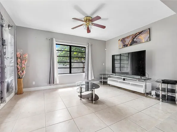 17180 NE 18th Ave, North Miami Beach, FL 33162