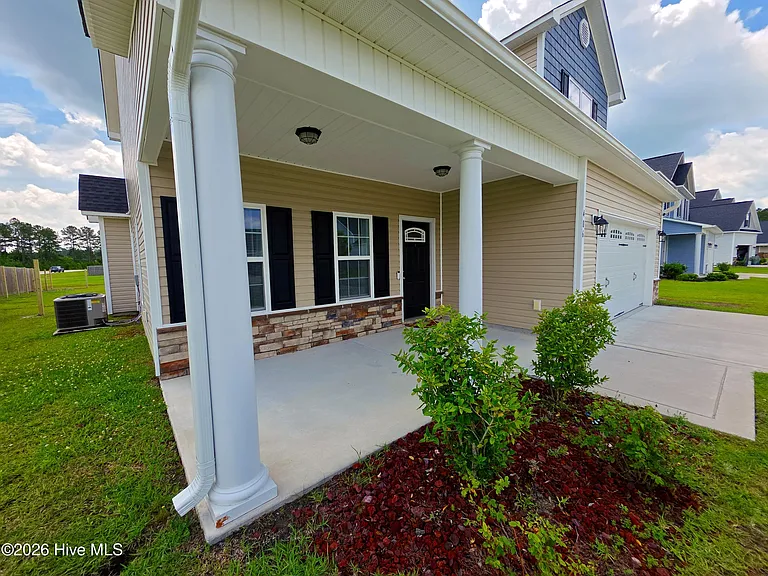 406 Tyrrell Trl — Photo 3