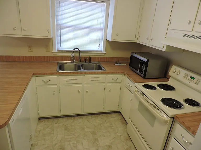 131 Fairmont Dr — Photo 6