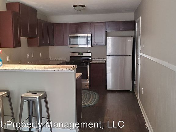 3rd image of 3562 Mynders Ave APT 9