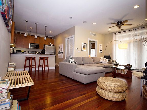 2nd image of 2740 W Armitage Ave APT 203S