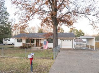 210 K St, Barling, AR 72923
