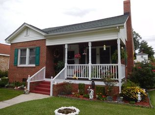 301 Charlotte St, Roanoke Rapids, NC 27870