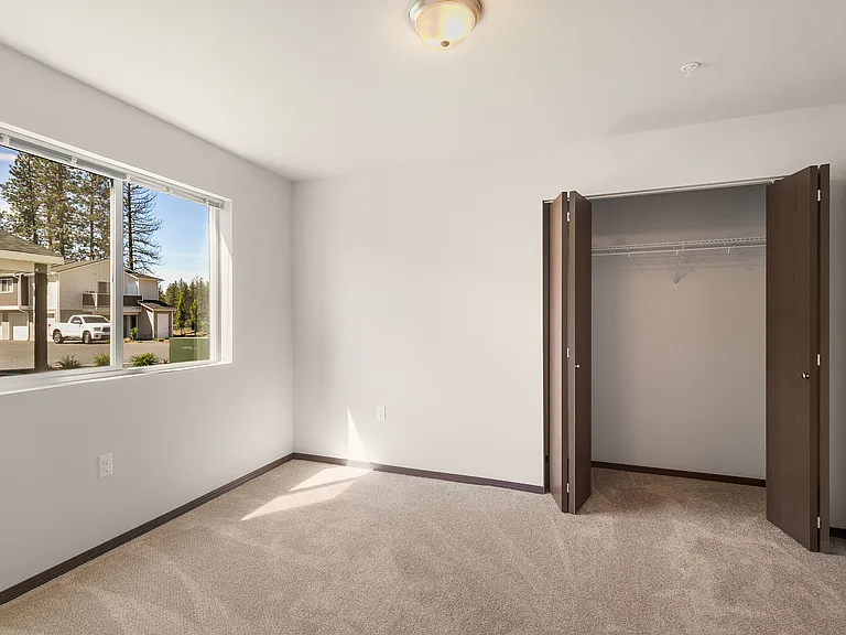 Blue Point Apartments — Photo 26