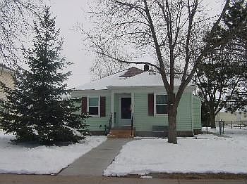 1st image of 615 6th Ave S