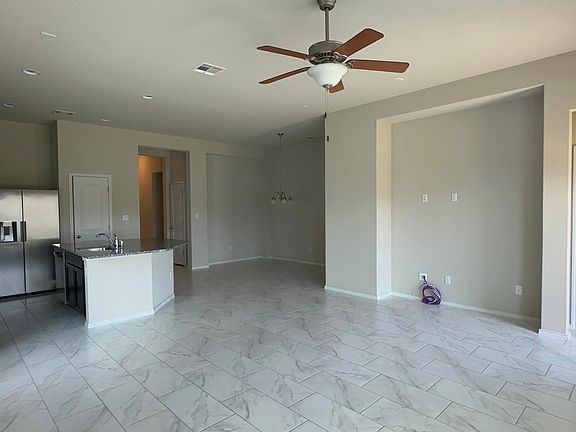5th image of 1008 Zacarias Dr