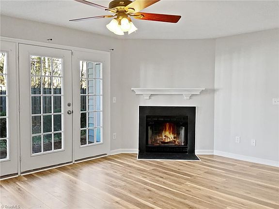 3rd image of 802 Folly Ct Unit B