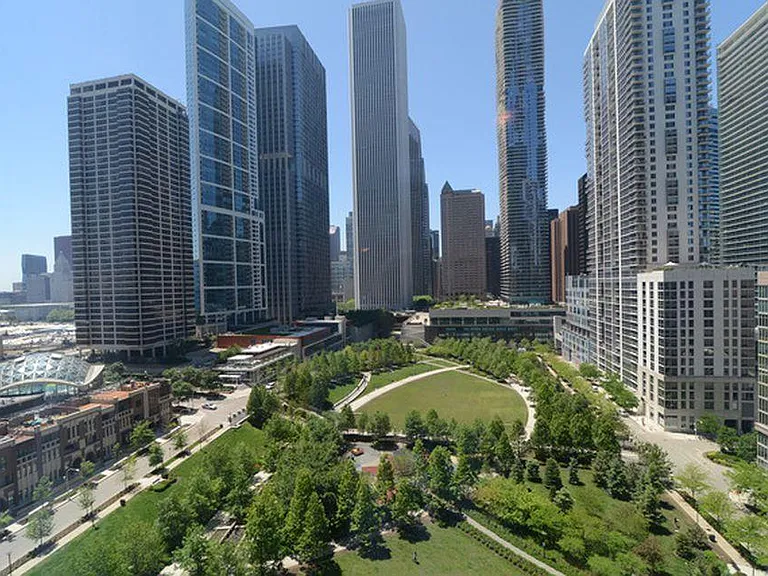 201 N Westshore Dr #2103 — Photo 1