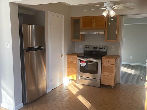 4th image of 14350 Avocado Ct