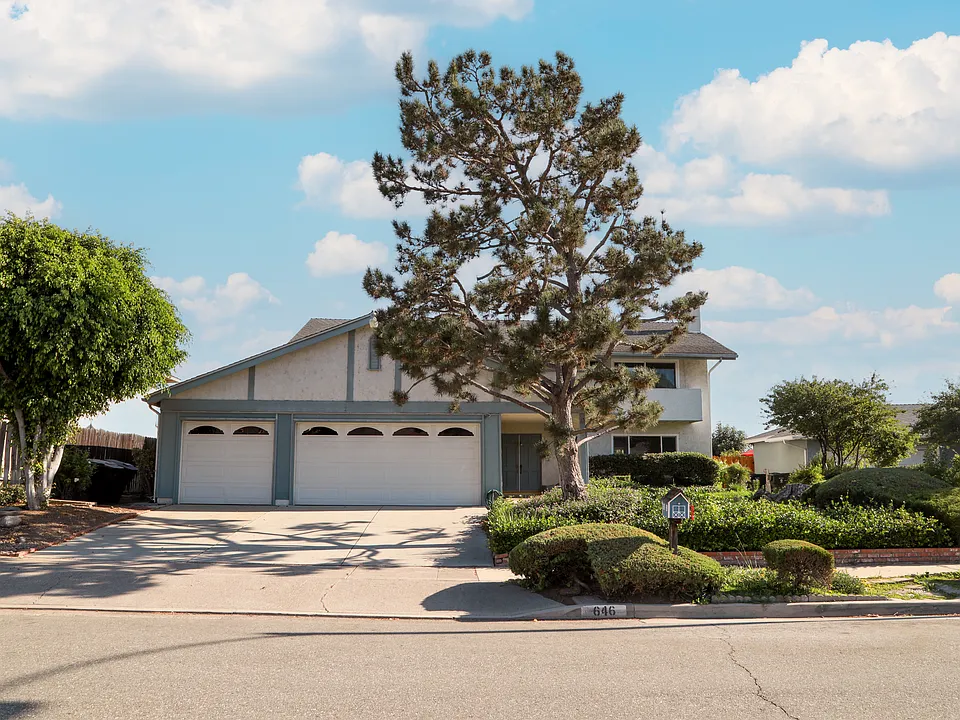 646 Buttonwood Dr