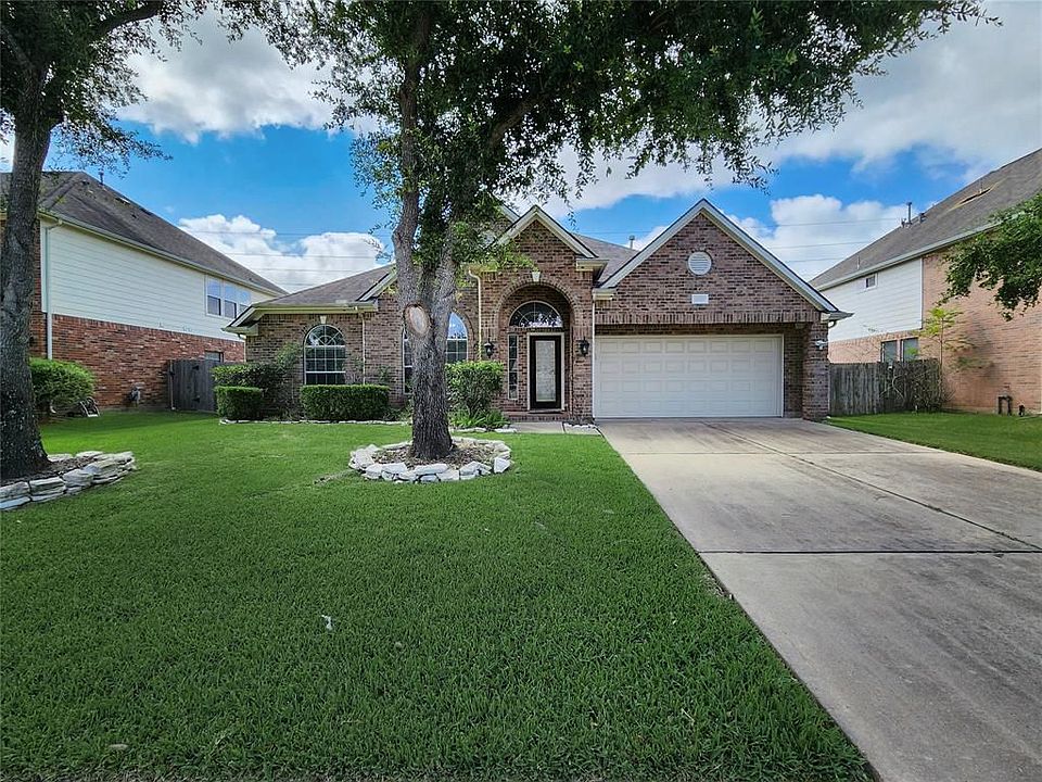 1st image of 3527 Shoreview Ln