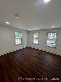 487 Danbury Rd — Photo 8
