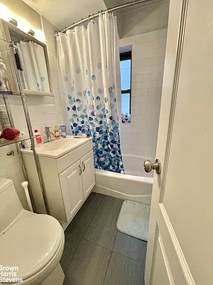 Rented by Brown Harris Stevens | media 22