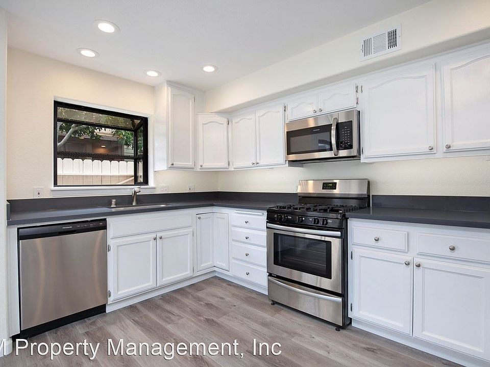 1st image of 5010 Saratoga Ave APT 2