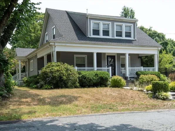 205 Oak St, Bridgewater, MA 02324