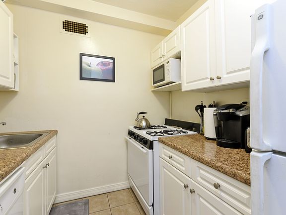 3rd image of 2400 Johnson Ave APT 10G