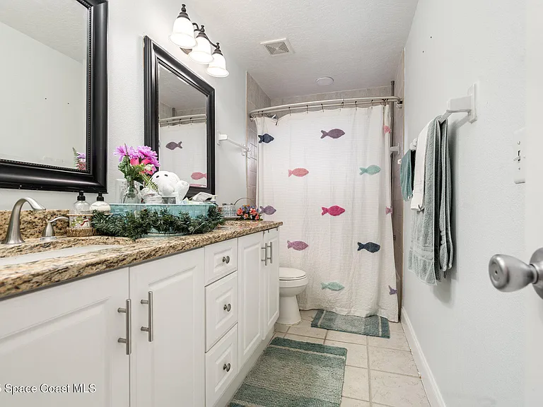 2130 S Patrick Dr — Photo 14