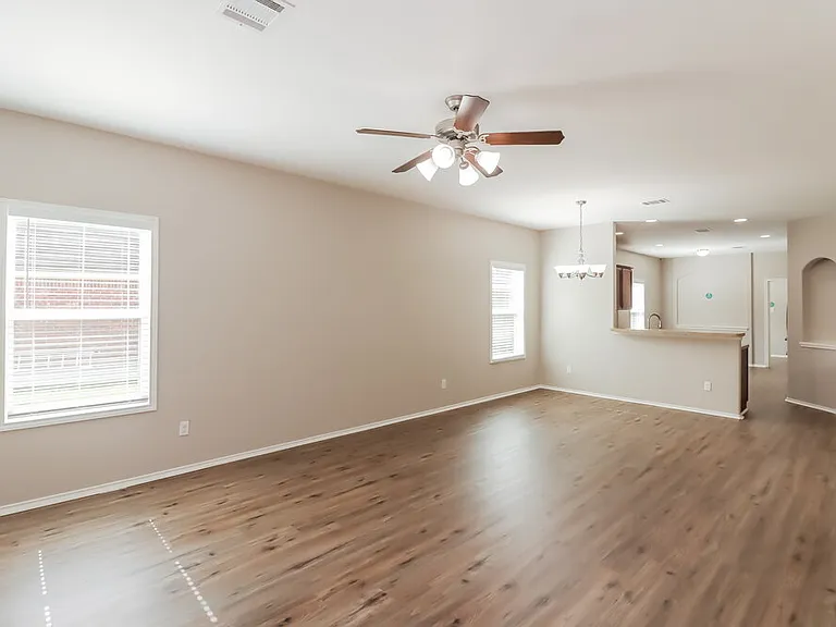 718 Neap Ct — Photo 4