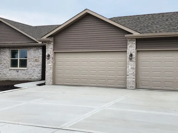 265 E Short Dr, Coal City, IL 60416
