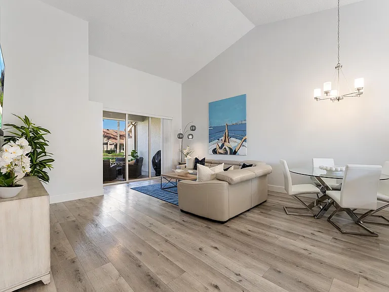 1903 Rosewood Way — Photo 12