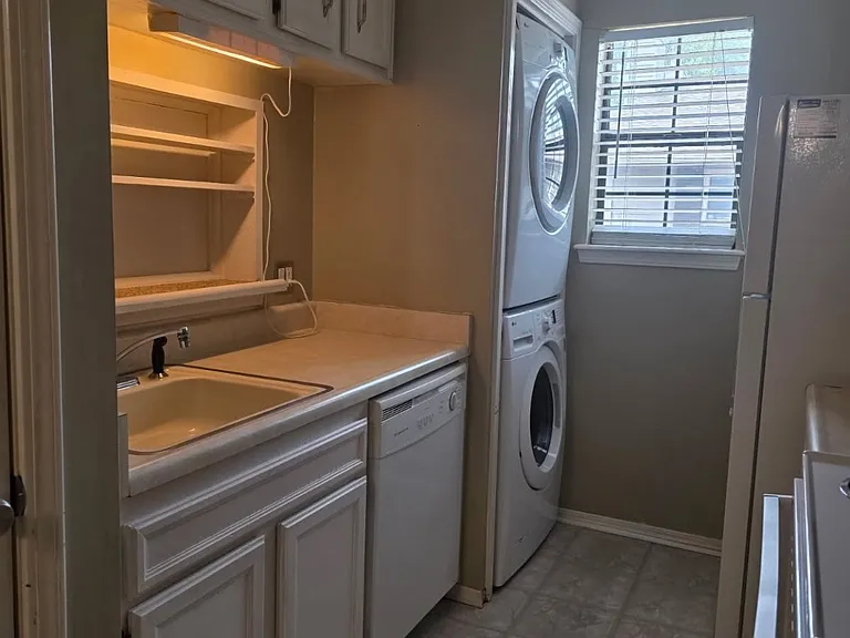 2854 E 90th St #1508 — Photo 12