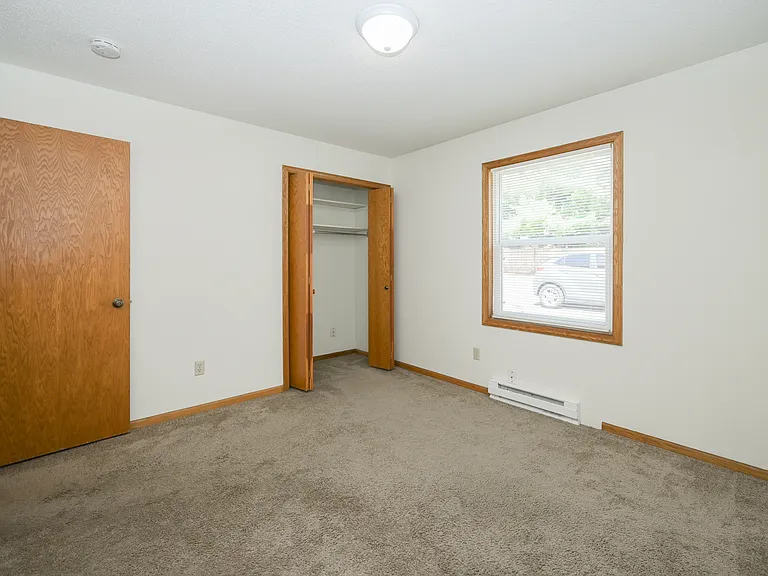 Northern Valley Apartments — Photo 9