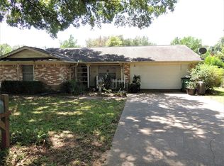 103 Rosewood Dr, Crockett, TX 75835