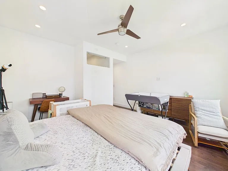 1335 S Garnet St — Photo 61