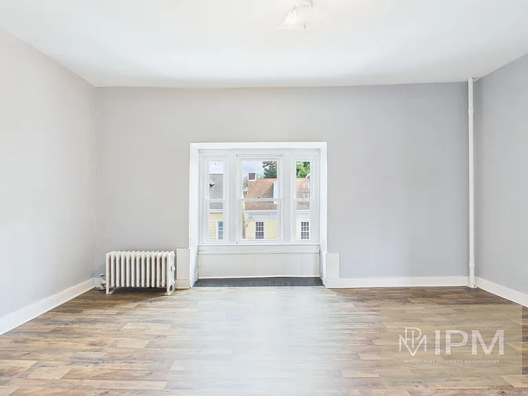 23 E South St — Photo 9