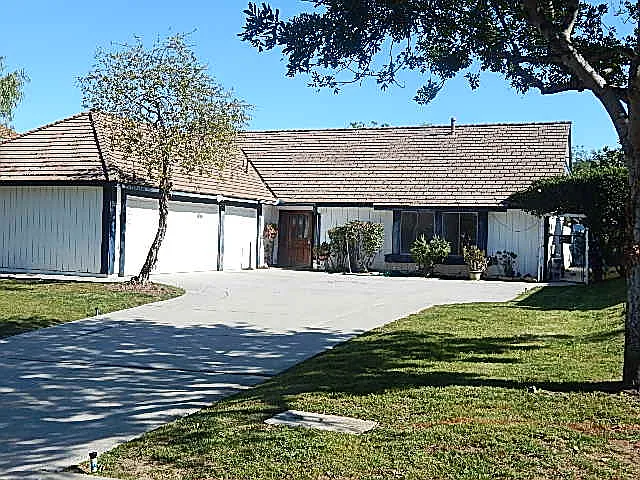 2374 Bluehaven Dr