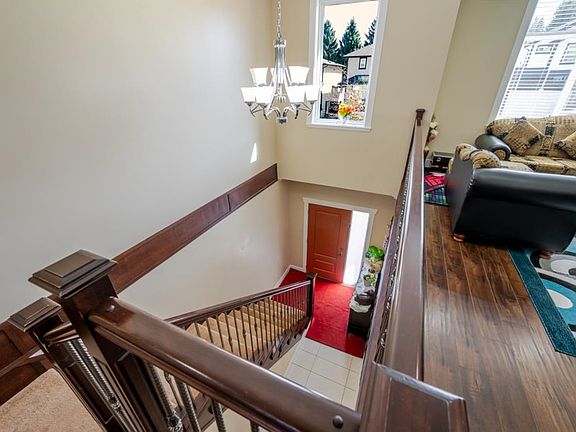 5th image of 3423 Hazelwood Pl