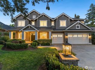 532 96th Ave NE, Bellevue, WA 98004