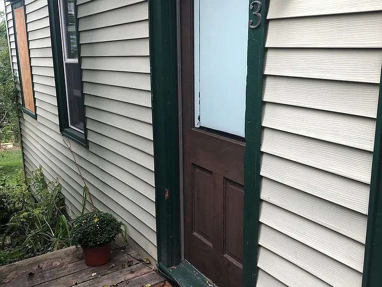 216 University Ave — Photo 49
