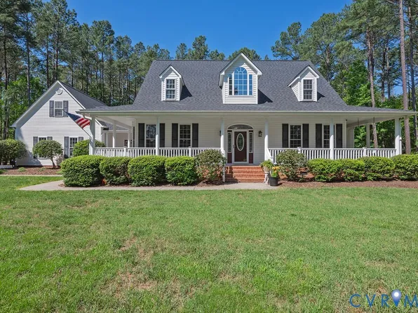 12421 Loblolly Dr, Amelia Court House, VA 23002