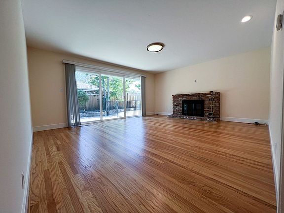 5th image of 1555 Bedford Ave