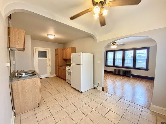5th image of 1810 E Oklahoma Ave APT 4