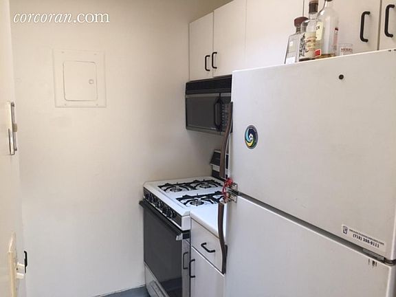 2nd image of 125 8th Ave APT 4B