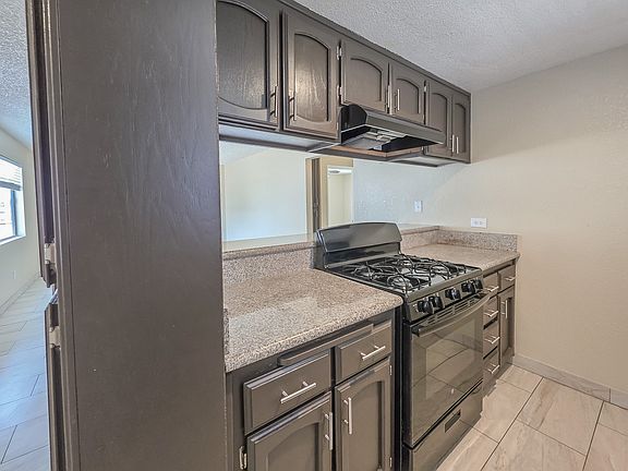 4th image of 2704 Villalovos Ct #2