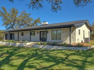 304 Crestwood Dr, Kingsland, TX 78639
