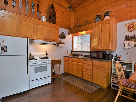 5th image of 25142 Deborah Dr