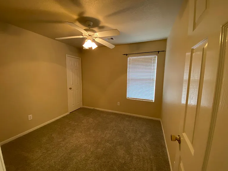 2322 Turnbury Elm Ct — Photo 17