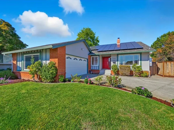 917 Laguna Cir, Foster City, CA 94404