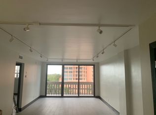 90 Edgewater Dr APT 606, Coral Gables, FL 33133