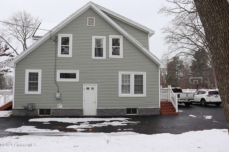 4th image of 2503 Balltown Road