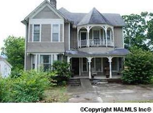 102 Herron St, Bridgeport, AL 35740