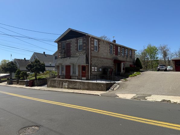 48 High St, Naugatuck, CT 06770